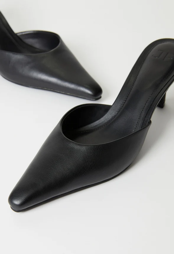 Alana Stiletto Pump - Image 5
