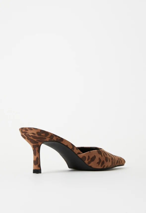 Alana Stiletto Pump - Image 4