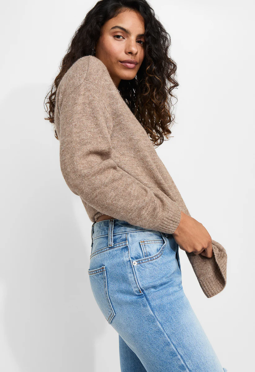 Ali High Rise Bootcut Jeans - Image 4