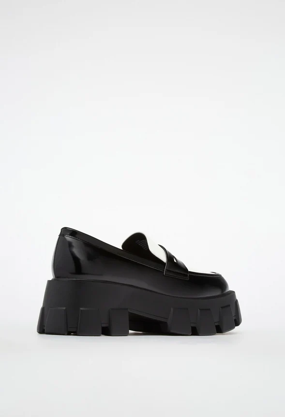 Alina Lug Sole Loafer - Image 3