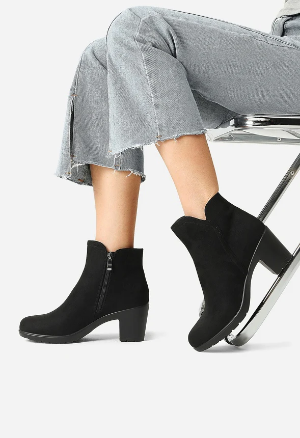 Almond Toe Chunky Chelsea Boot - Image 2