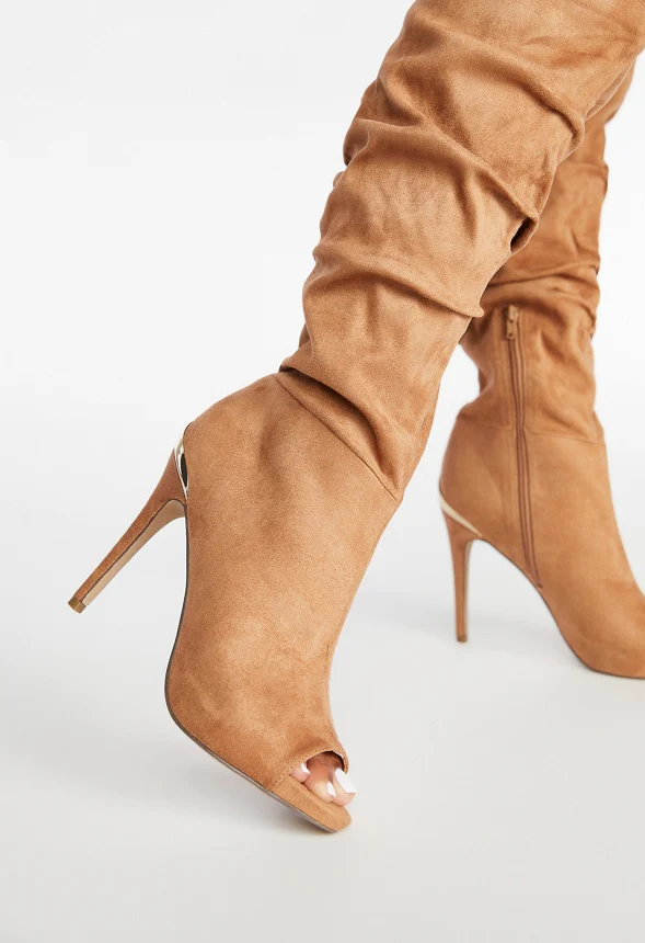 Alyssa Heeled Boot - Image 8