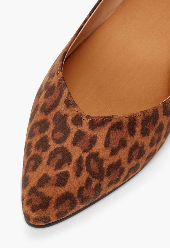 Amanda Pointed Toe Flat - Image 4