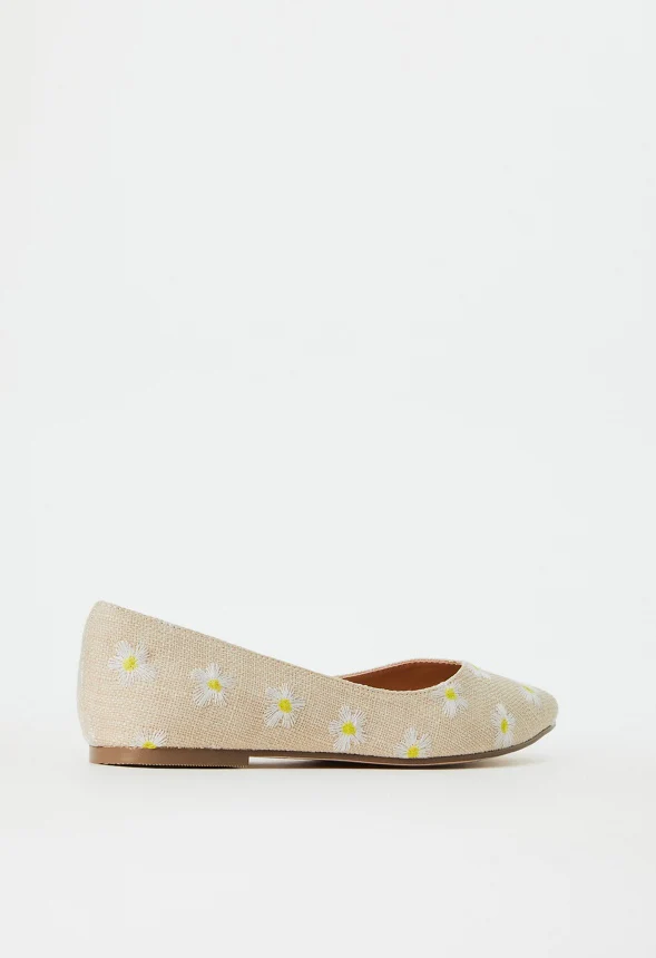 Amanda Pointed Toe Flat - Image 5