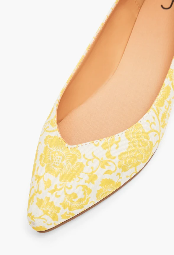 Amanda Pointed Toe Flat - Image 2