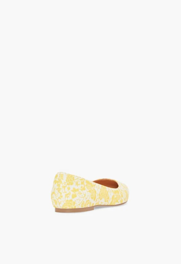 Amanda Pointed Toe Flat - Image 3