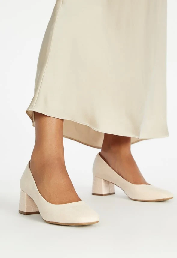 Amara Block Heeled Pump - Image 2