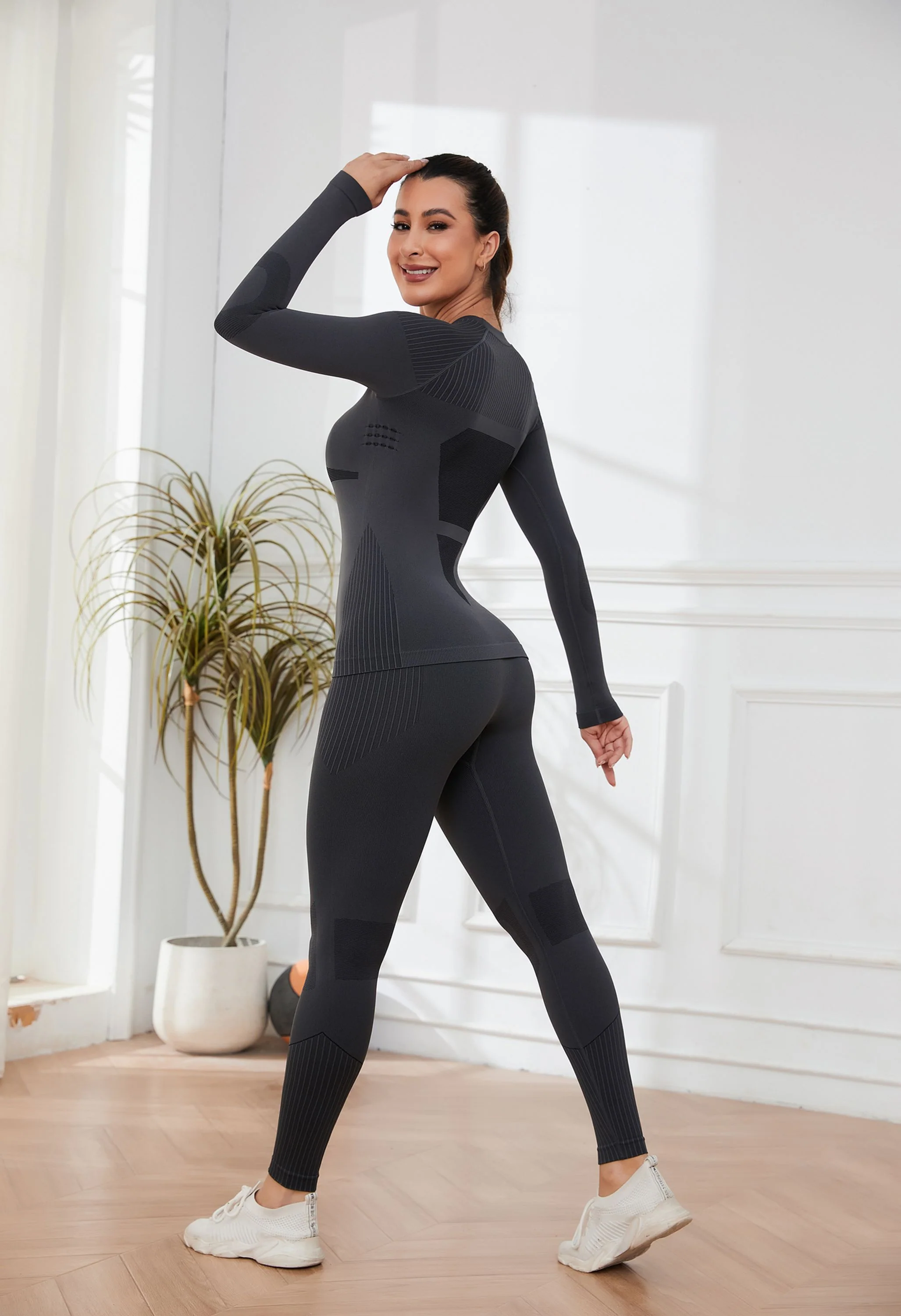 Women Seamless Thermal Underwear Set - Image 3