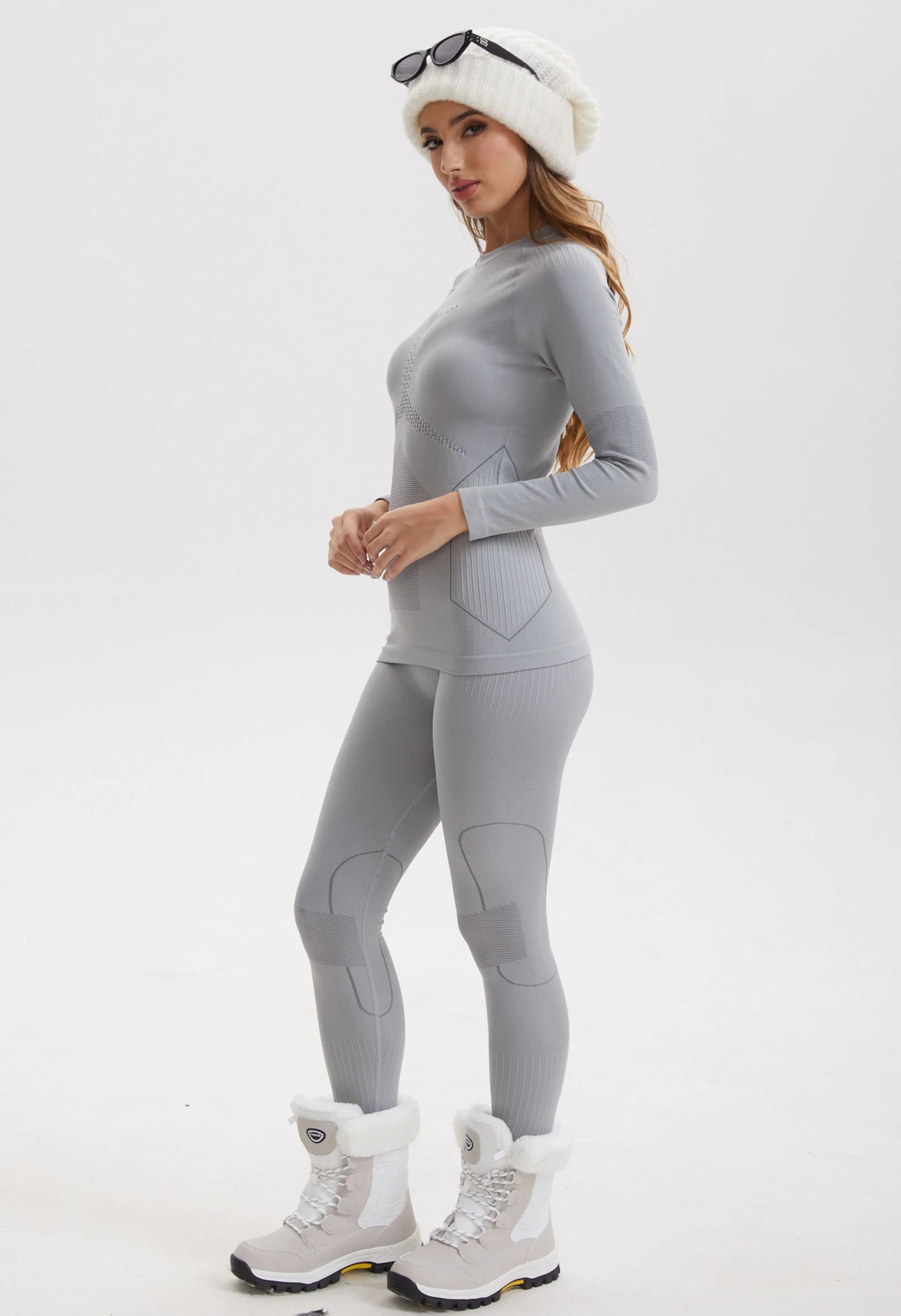 Women Seamless Thermal Underwear Set, Round Neck Long Johns Warm Base Layer Top & Bottom, Functional Winter Thermal Clothes for Cold Weather & Holiday Seasons - Image 3