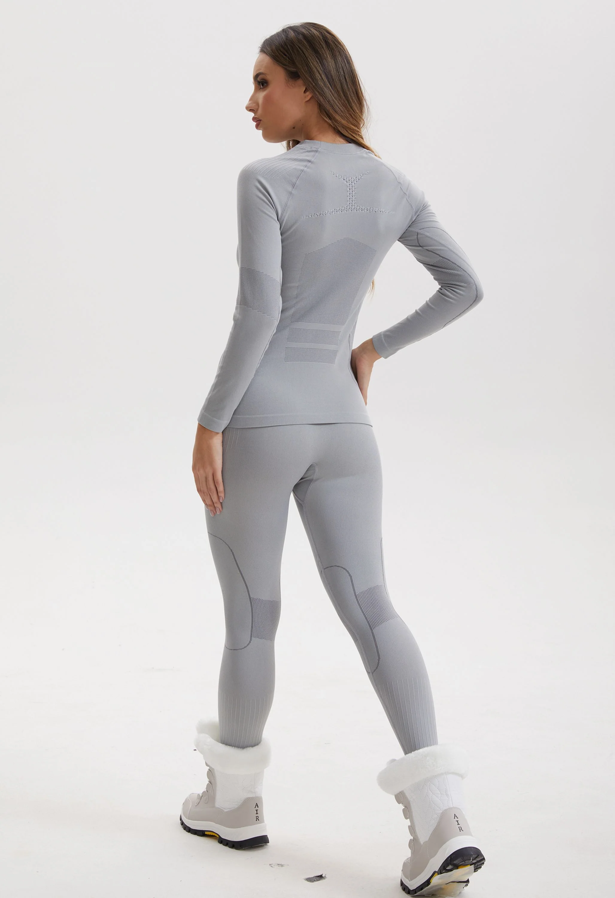Women Seamless Thermal Underwear Set, Round Neck Long Johns Warm Base Layer Top & Bottom, Functional Winter Thermal Clothes for Cold Weather & Holiday Seasons - Image 4