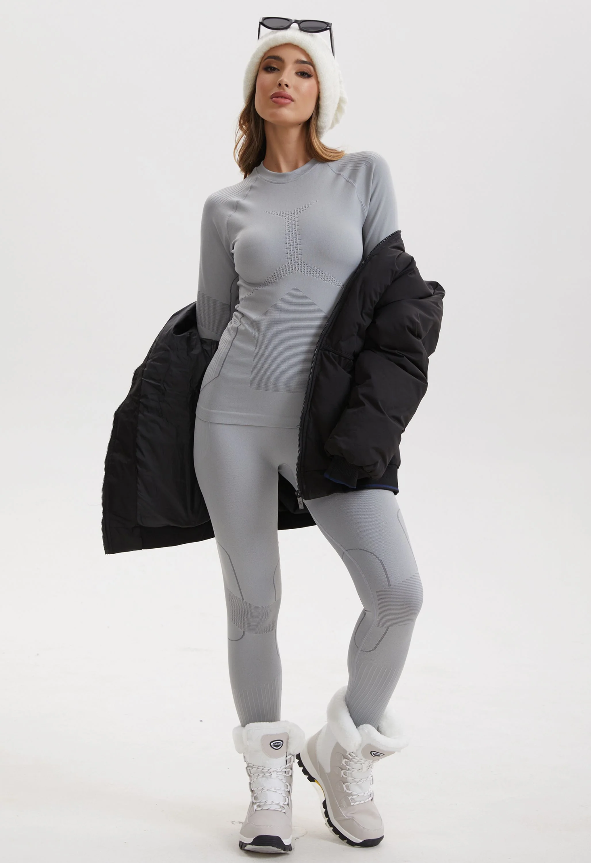 Women Seamless Thermal Underwear Set, Round Neck Long Johns Warm Base Layer Top & Bottom, Functional Winter Thermal Clothes for Cold Weather & Holiday Seasons - Image 7