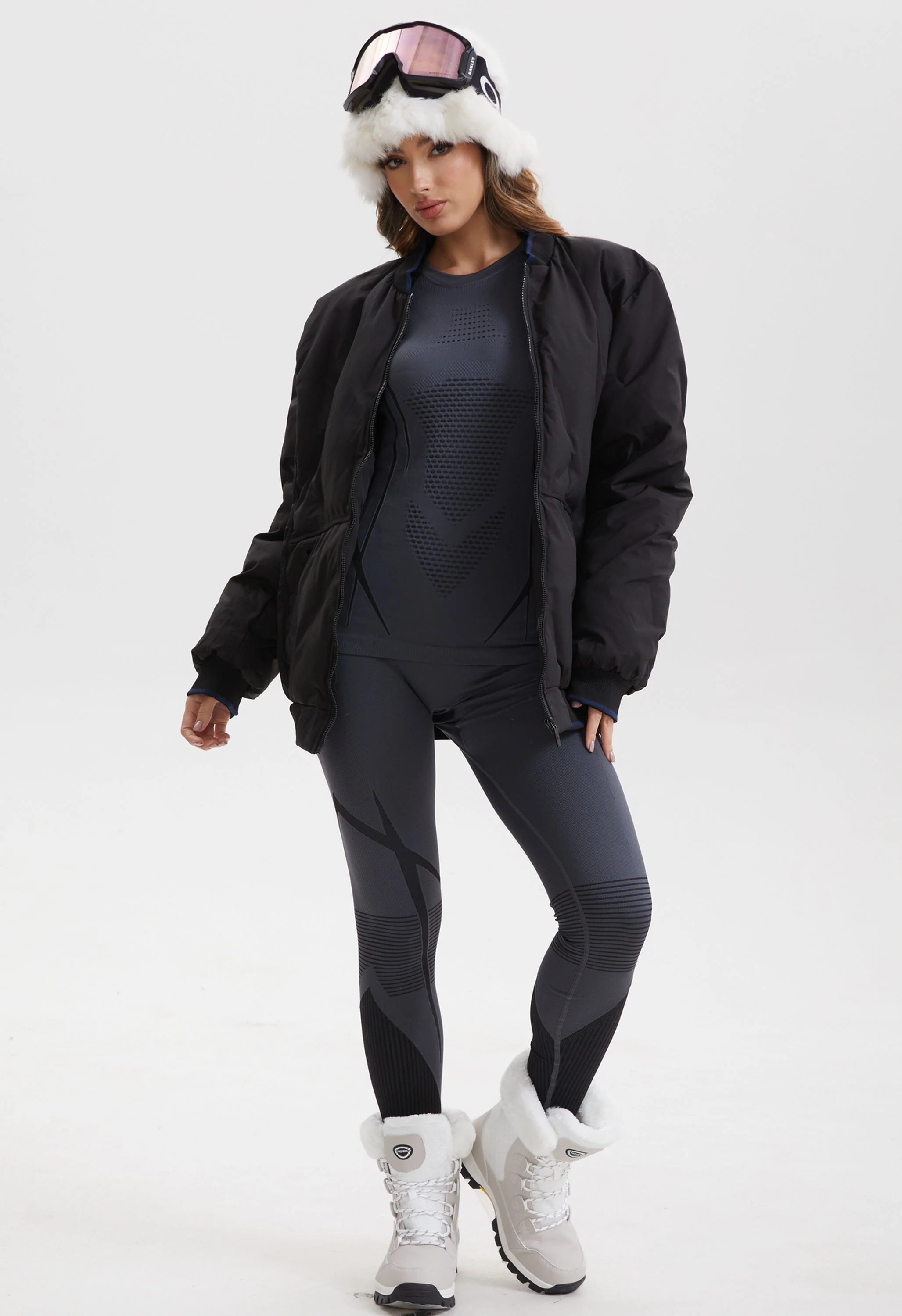 Women Seamless Thermal Underwear Set, Round Neck Compression Base Layer Top & Bottom with Contrast Stitching, Warm Functional Thermal Wear for Winter Cold Weather - Image 10