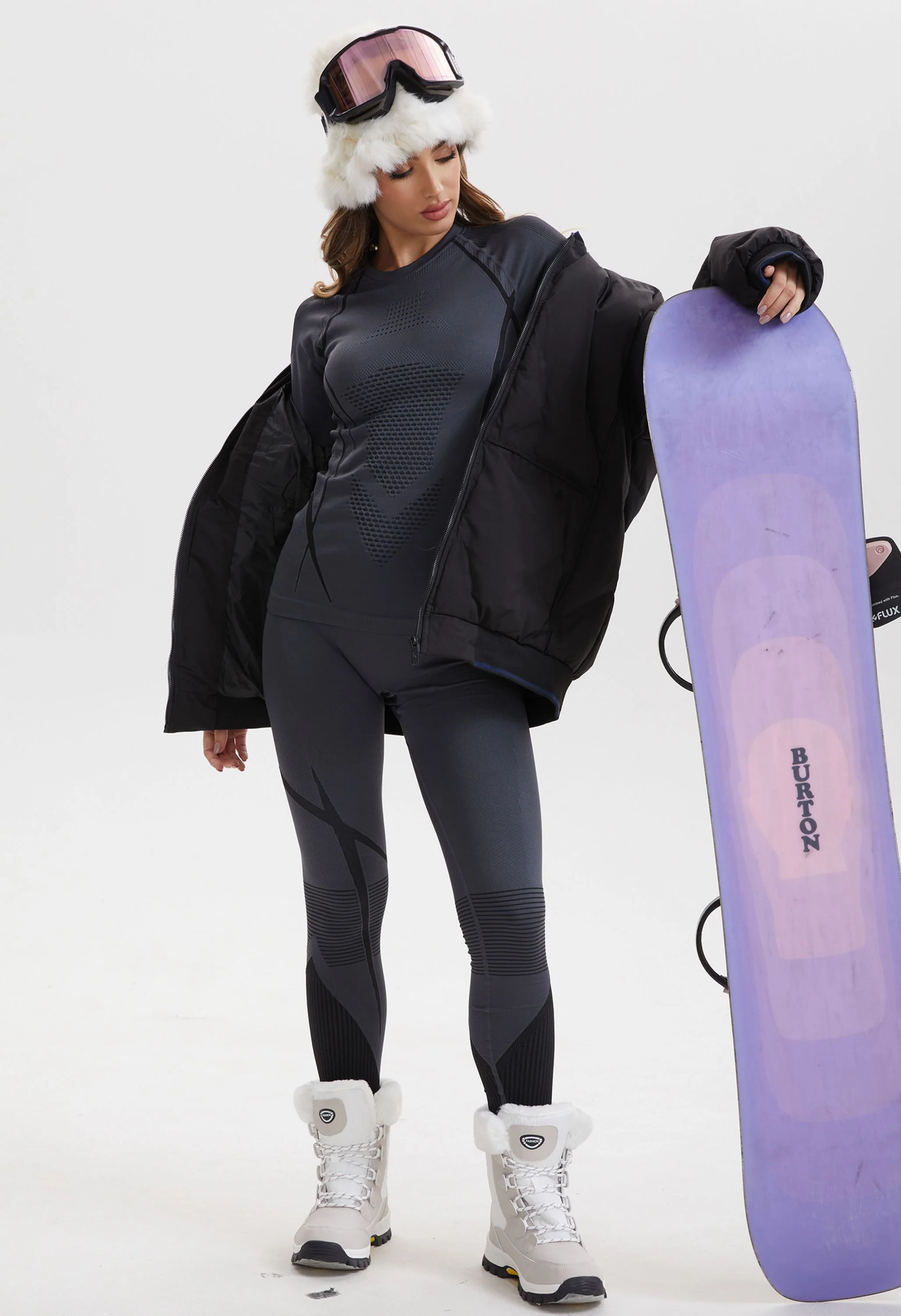 Women Seamless Thermal Underwear Set, Round Neck Compression Base Layer Top & Bottom with Contrast Stitching, Warm Functional Thermal Wear for Winter Cold Weather - Image 9