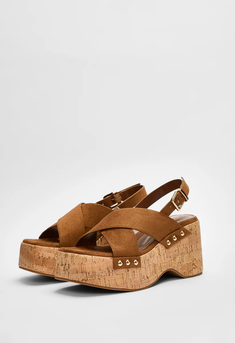 Amora Platform Wedge Sandal - Image 5