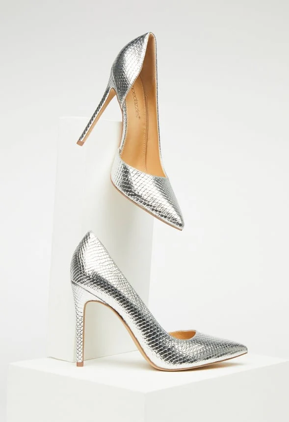 Annakay Pointed Toe Pump - Image 7