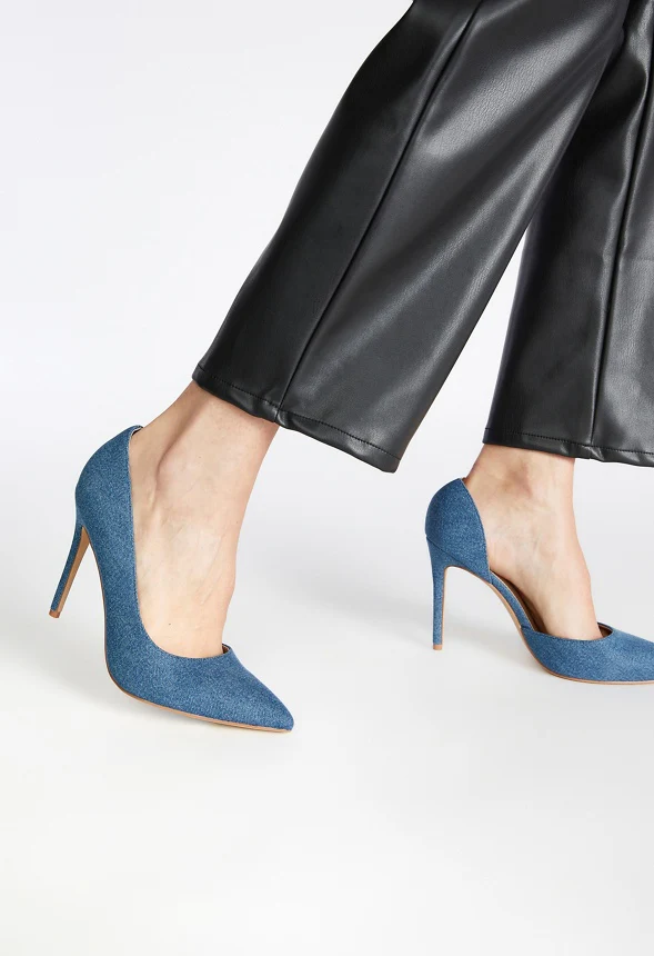 Annakay Pointed Toe Pump - Image 2