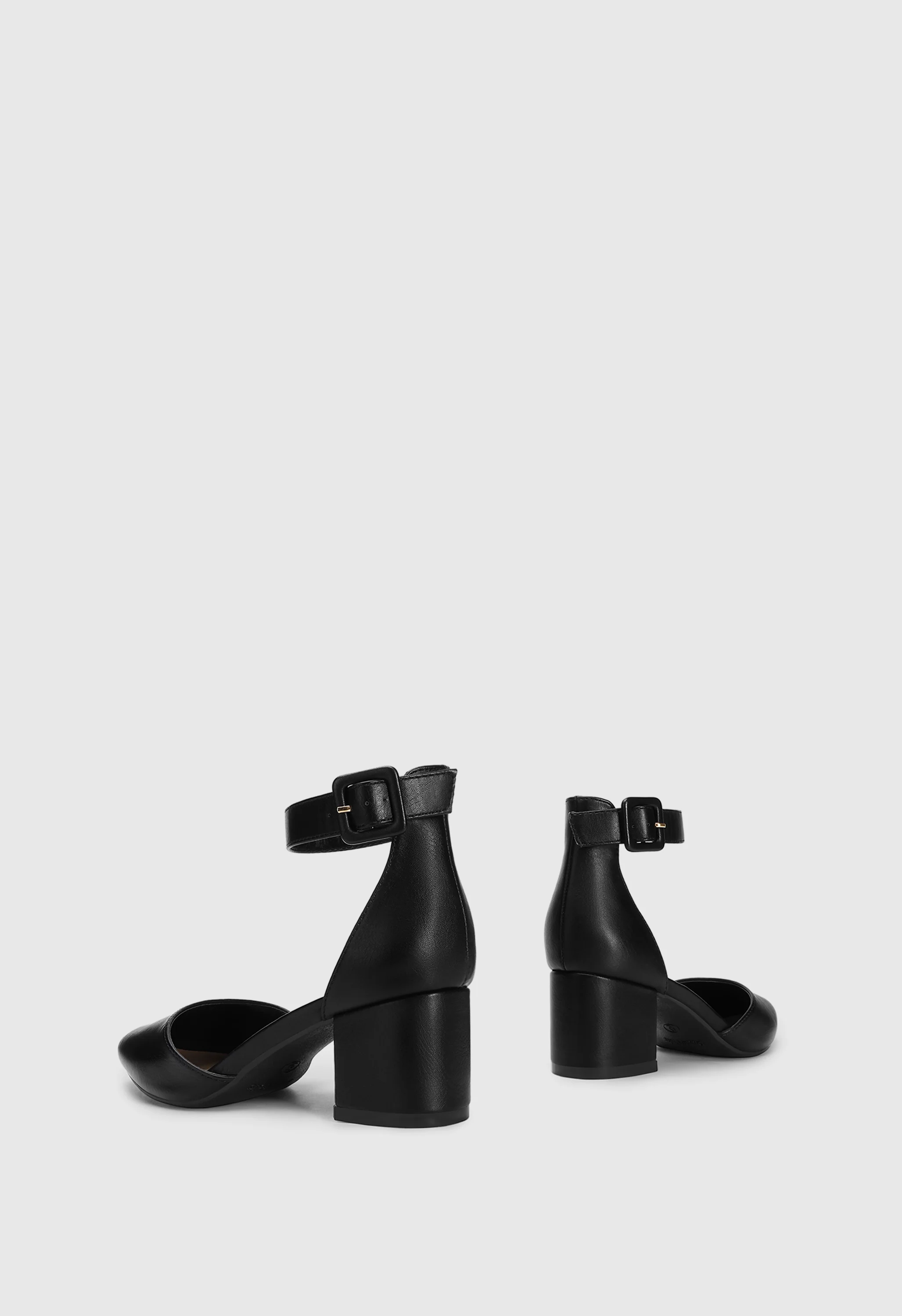 Annee Pointed Toe Low Heel Pump - Image 4