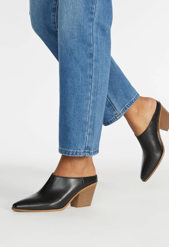 Arabella Block Heeled Pump - Image 2