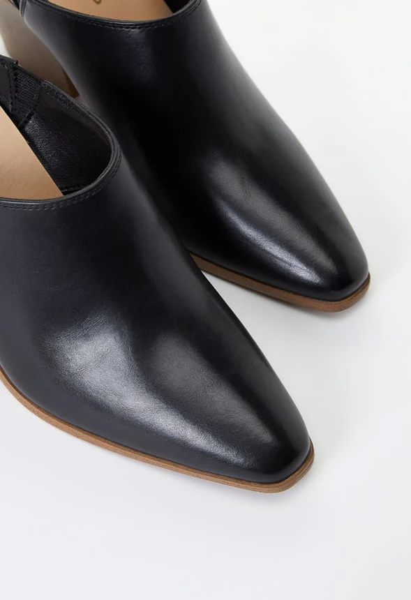 Arabella Block Heeled Pump - Image 7