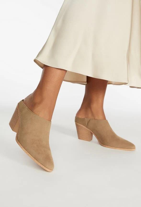 Arabella Block Heeled Pump - Image 2