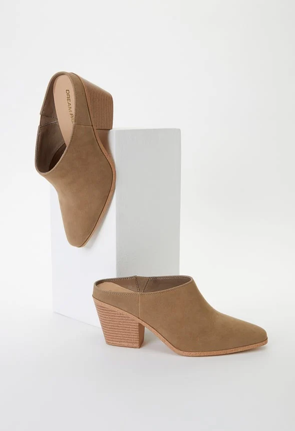 Arabella Block Heeled Pump - Image 9