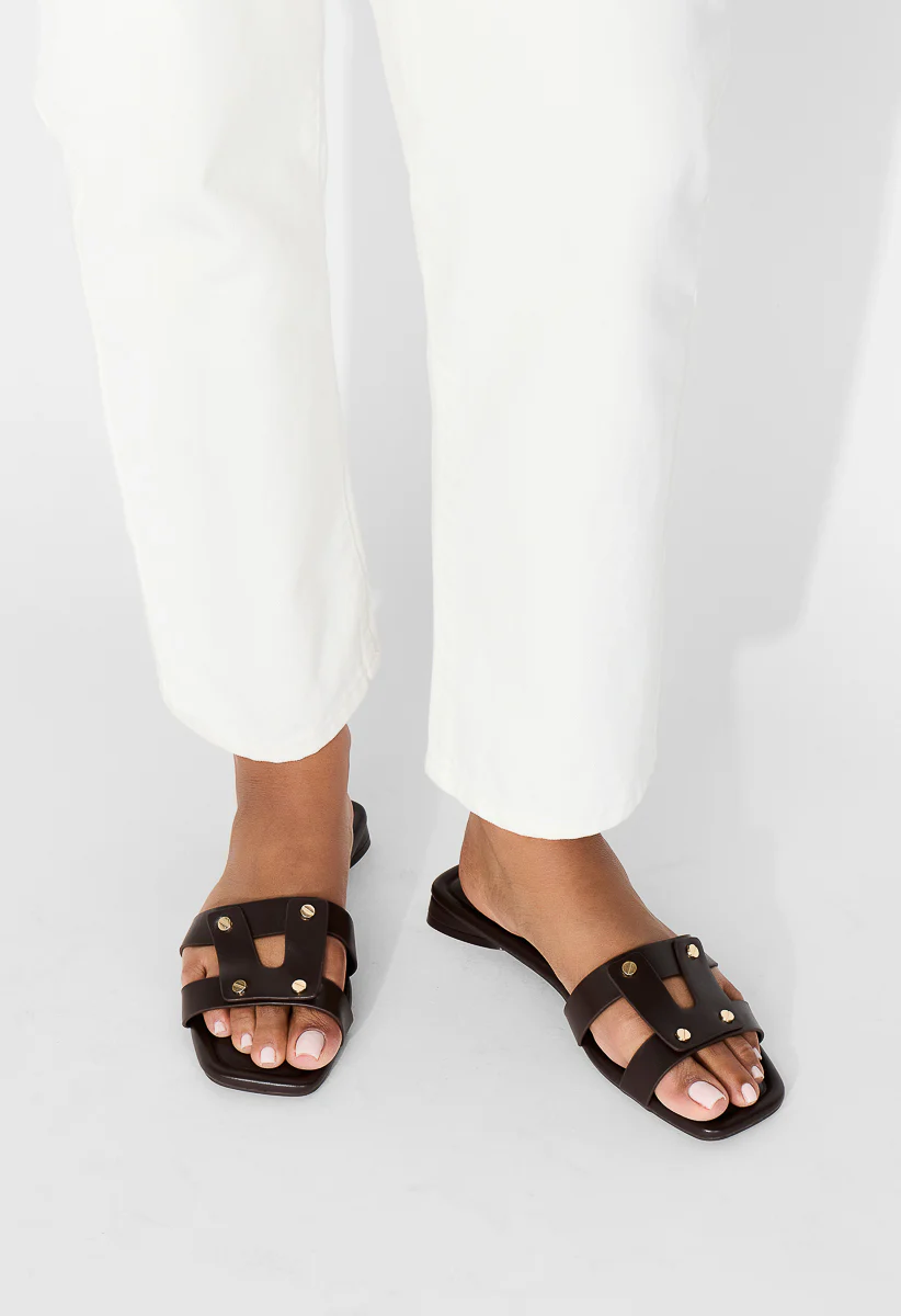 Aria Flat Sandal - Image 2