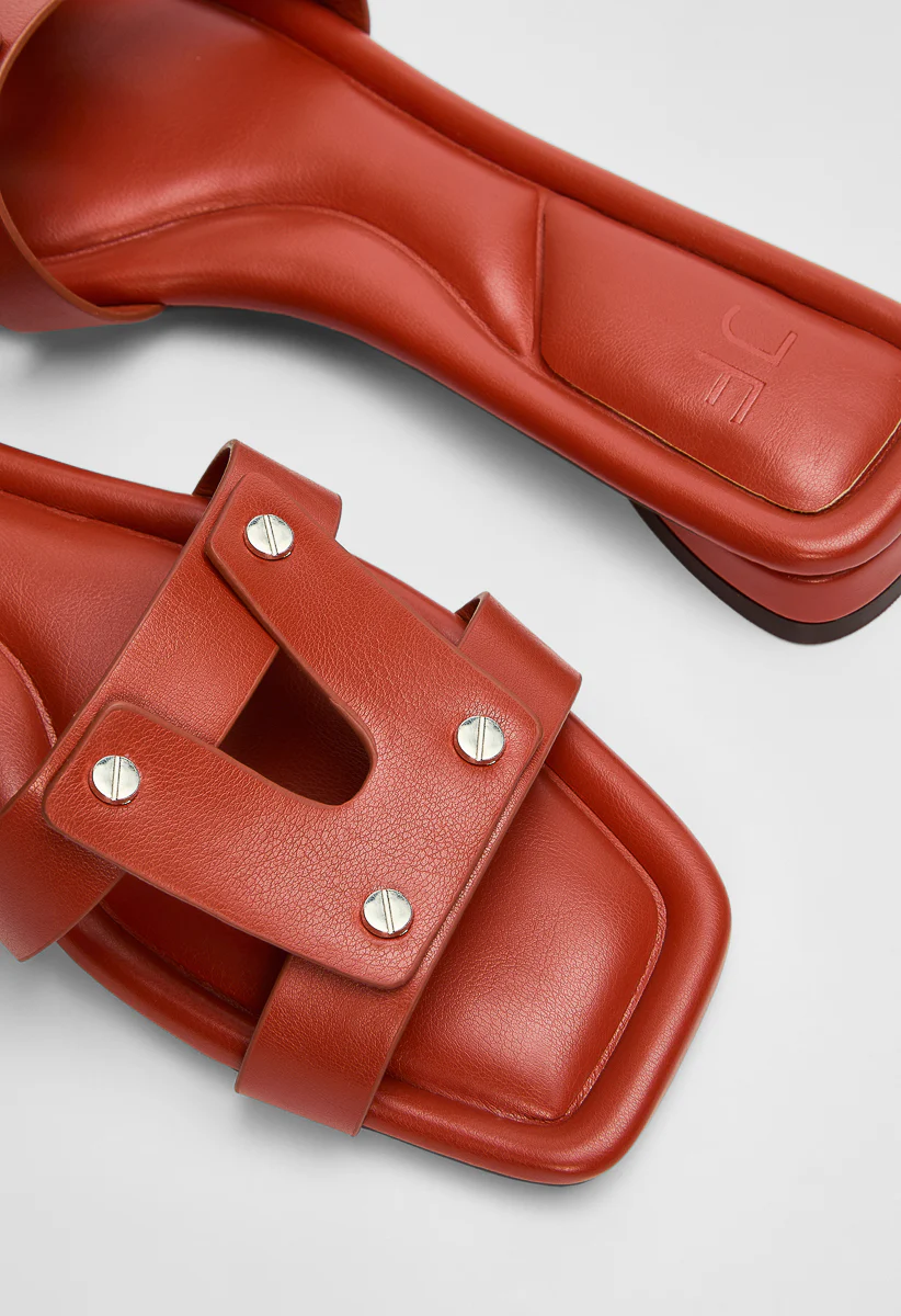 Aria Flat Sandal - Image 7