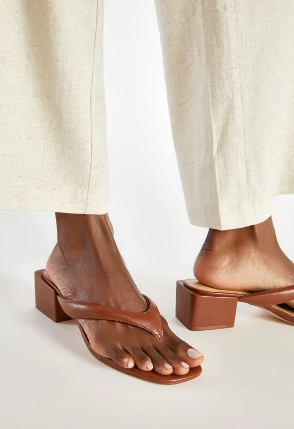 Aya Block Heeled Sandal - Image 2