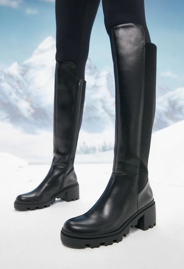 Ayden Chunky Block Heeled Boot - Image 3