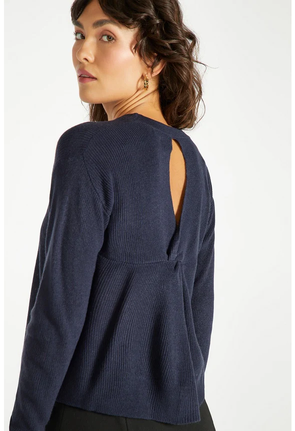 Back Slit Knit Pullover Sweater - Image 3
