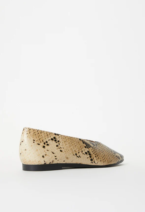 Beth Ballet Flat - Image 4