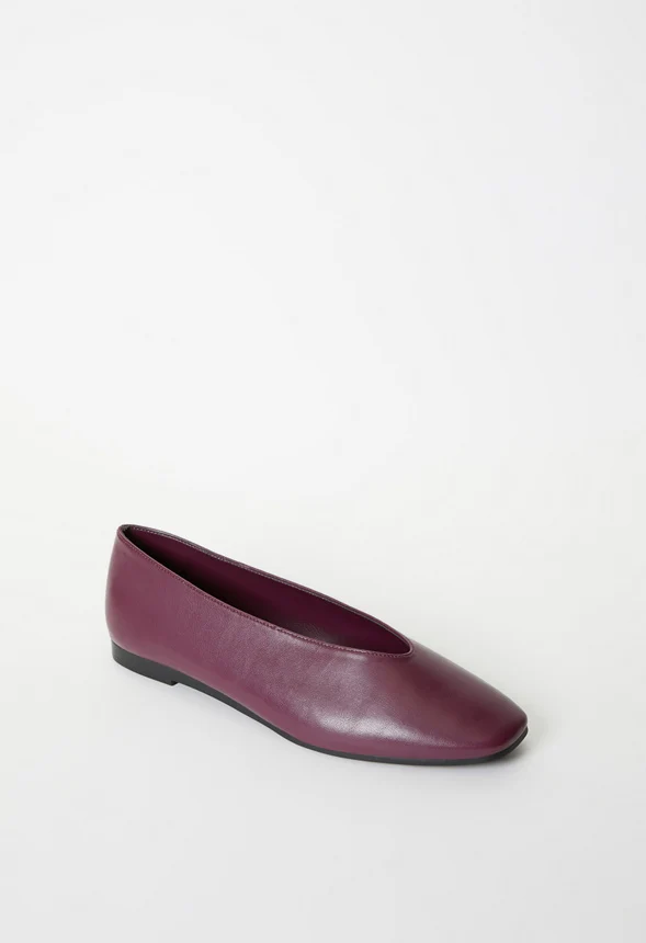 Beth Ballet Flat - Image 3