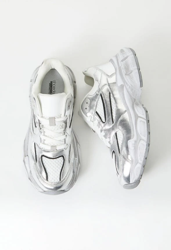 Bia Athletic Sneaker - Image 5