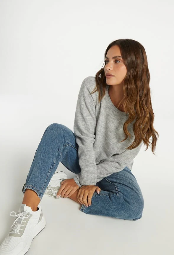 Boyfriend Pullover Crew Neck Sweater - Image 3