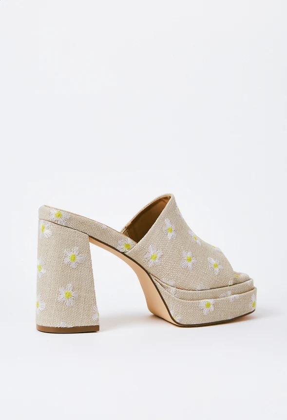 Bristol Block Heeled Sandal - Image 5