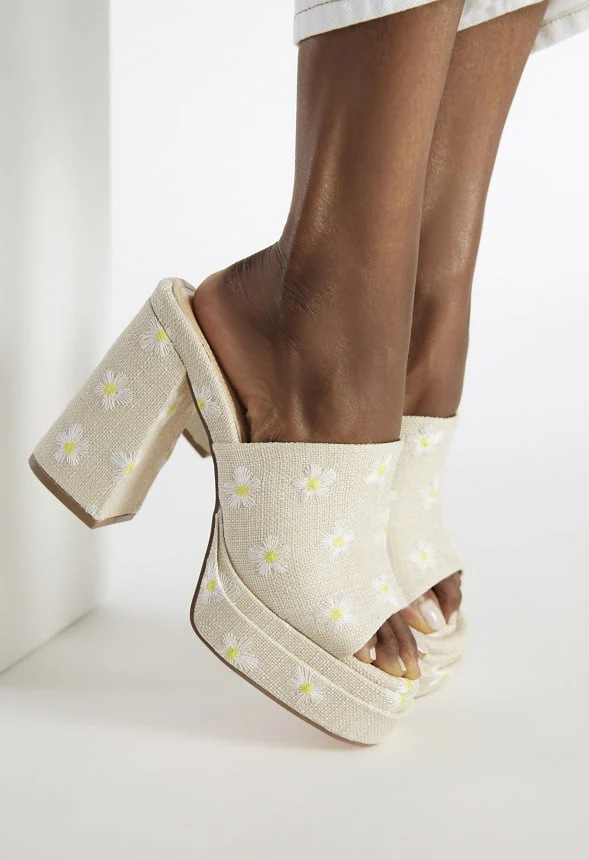 Bristol Block Heeled Sandal - Image 7