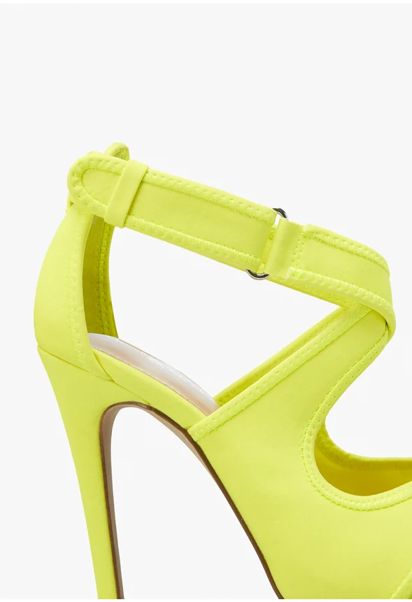 Brynlee Heeled Sandal - Image 8