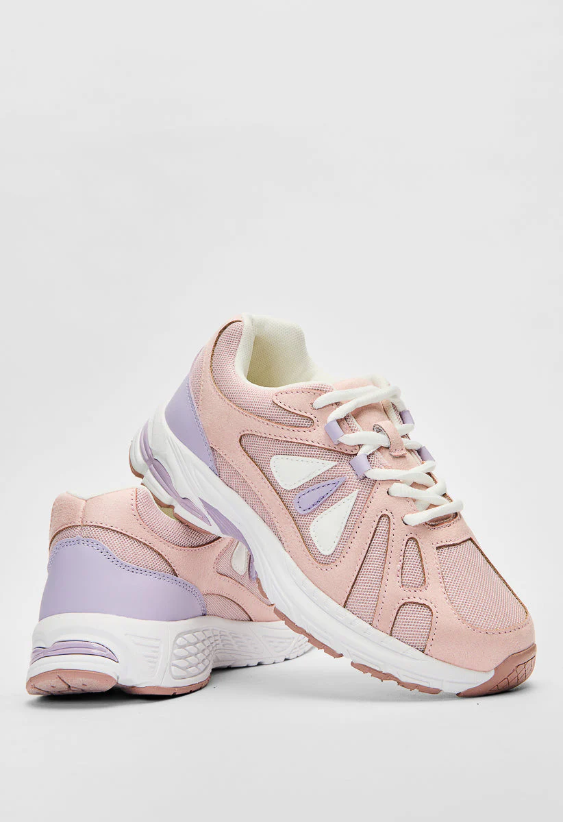 Butterfly Pieced Lace Up Sneaker - Image 7