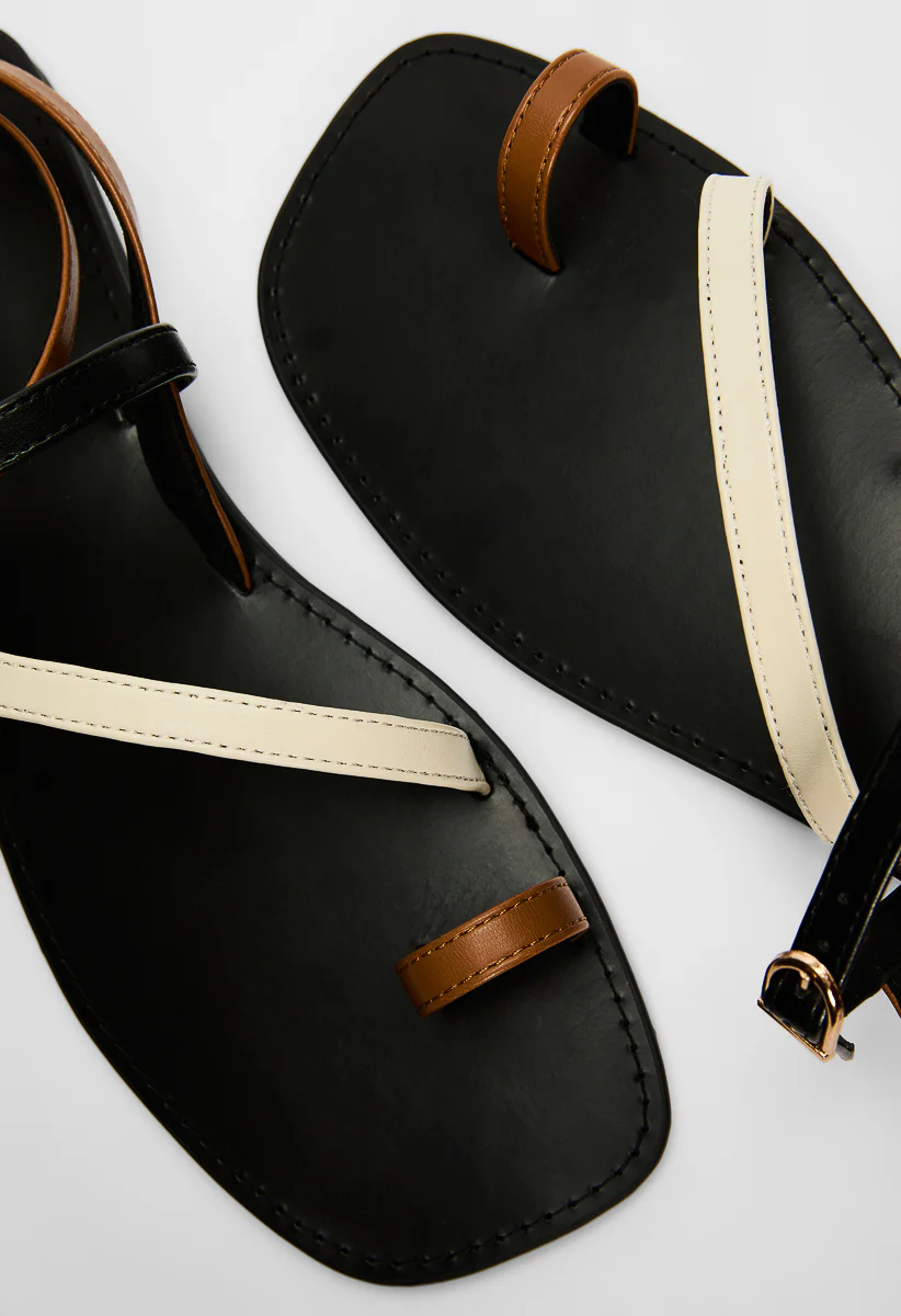 Cameryn Gladiator Flat Sandal - Image 5