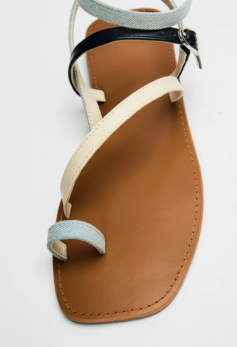 Cameryn Gladiator Flat Sandal - Image 5