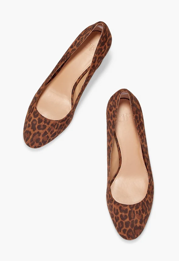Caroline Block Heeled Pump - Image 6