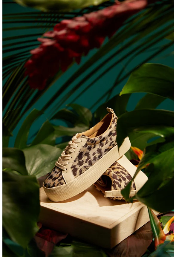 Cathlene Flatform Sneaker - Image 5