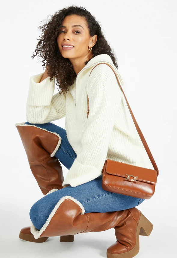 Chain Hardware Shoulder Bag - Image 2