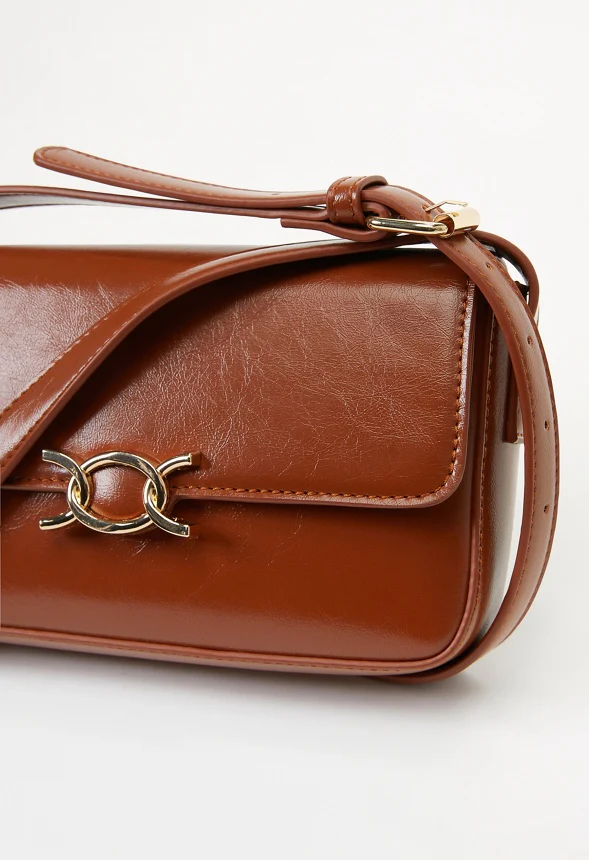 Chain Hardware Shoulder Bag - Image 5