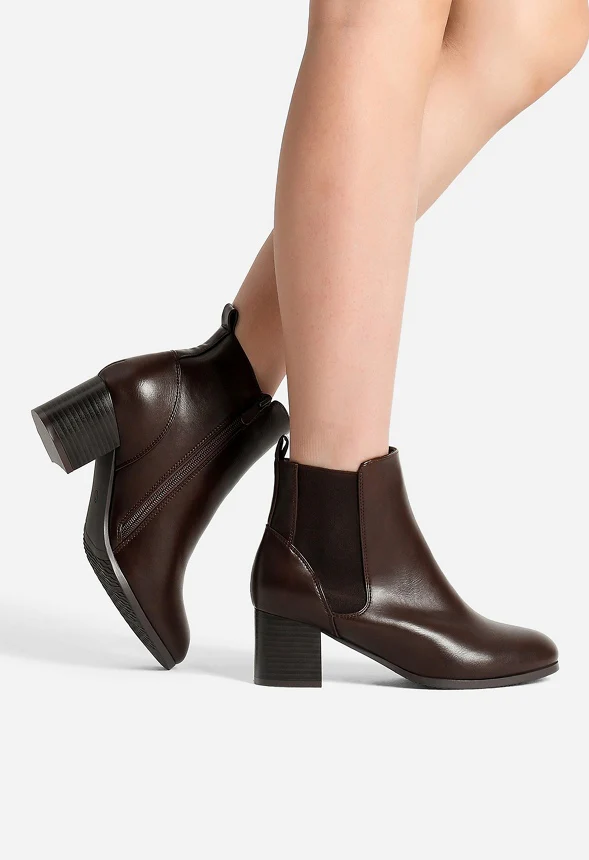 Chelsea Chunky Block Heel Boot - Image 2