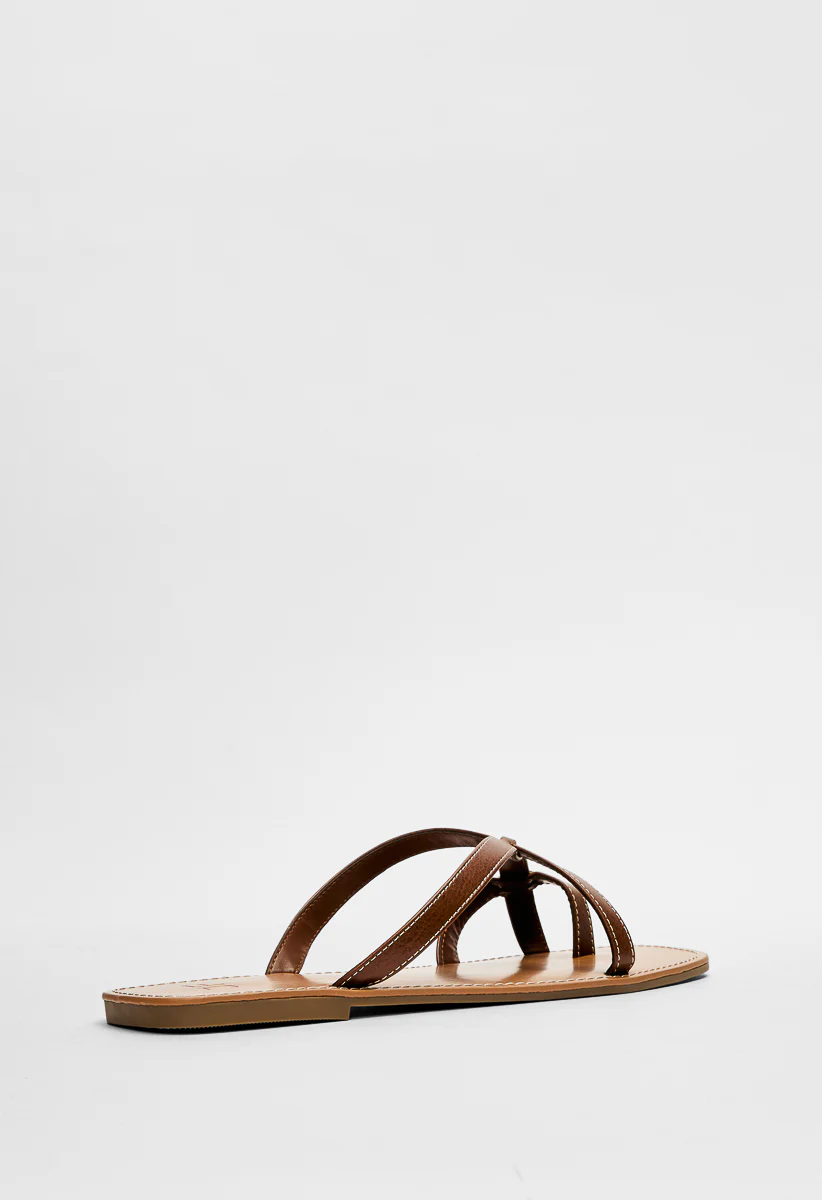 Chleo Flat Sandal - Image 4