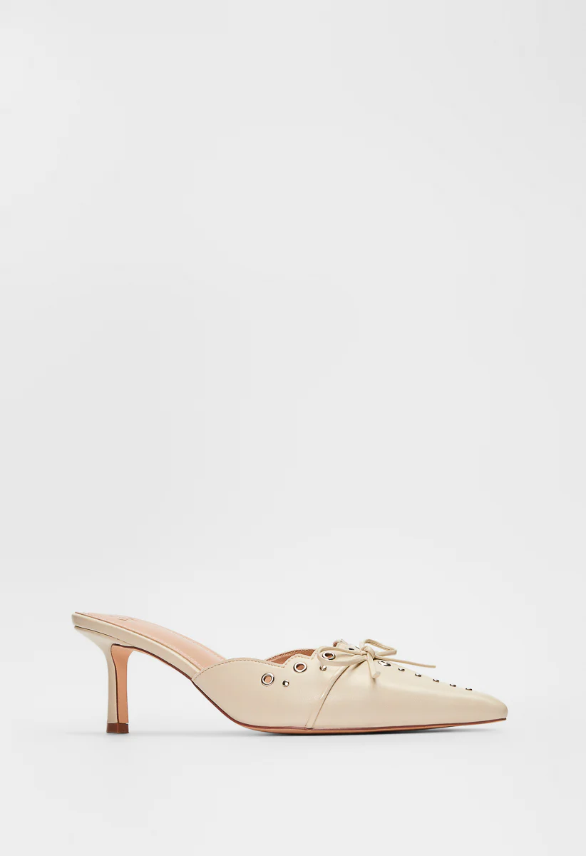 Cindy Kitten Heel Pump - Image 3