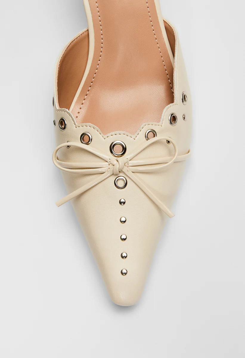 Cindy Kitten Heel Pump - Image 9