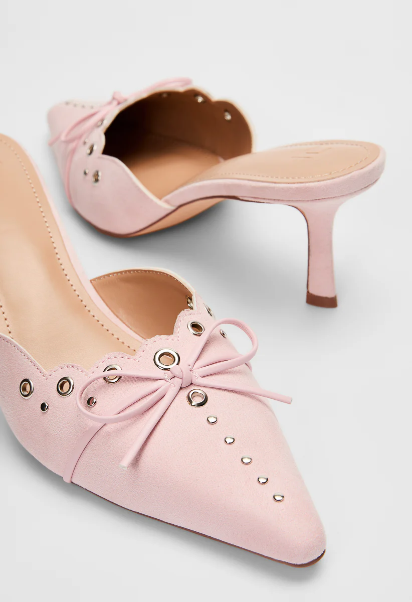 Cindy Kitten Heel Pump - Image 7