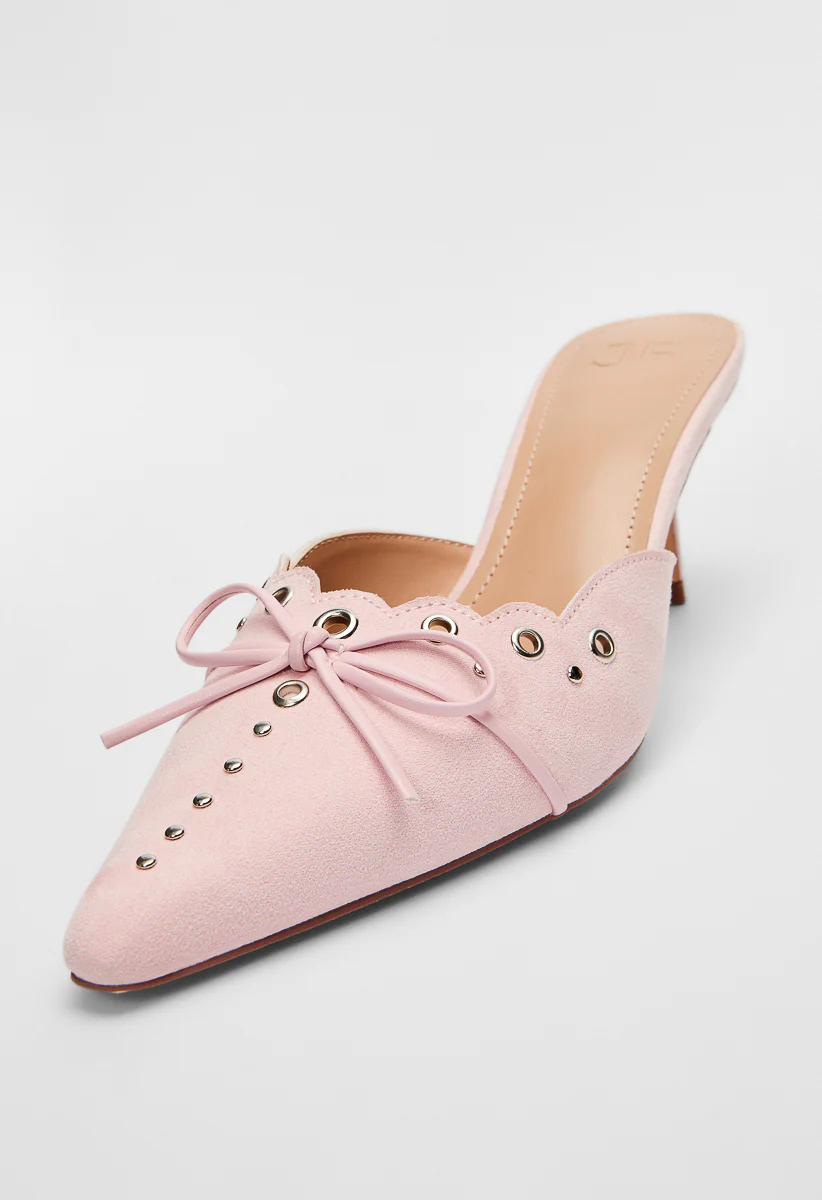 Cindy Kitten Heel Pump - Image 9